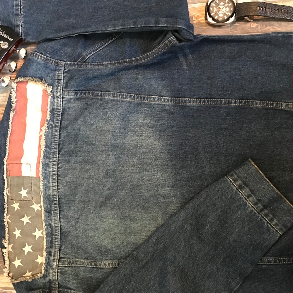 Jacket - Picture 4 of 4